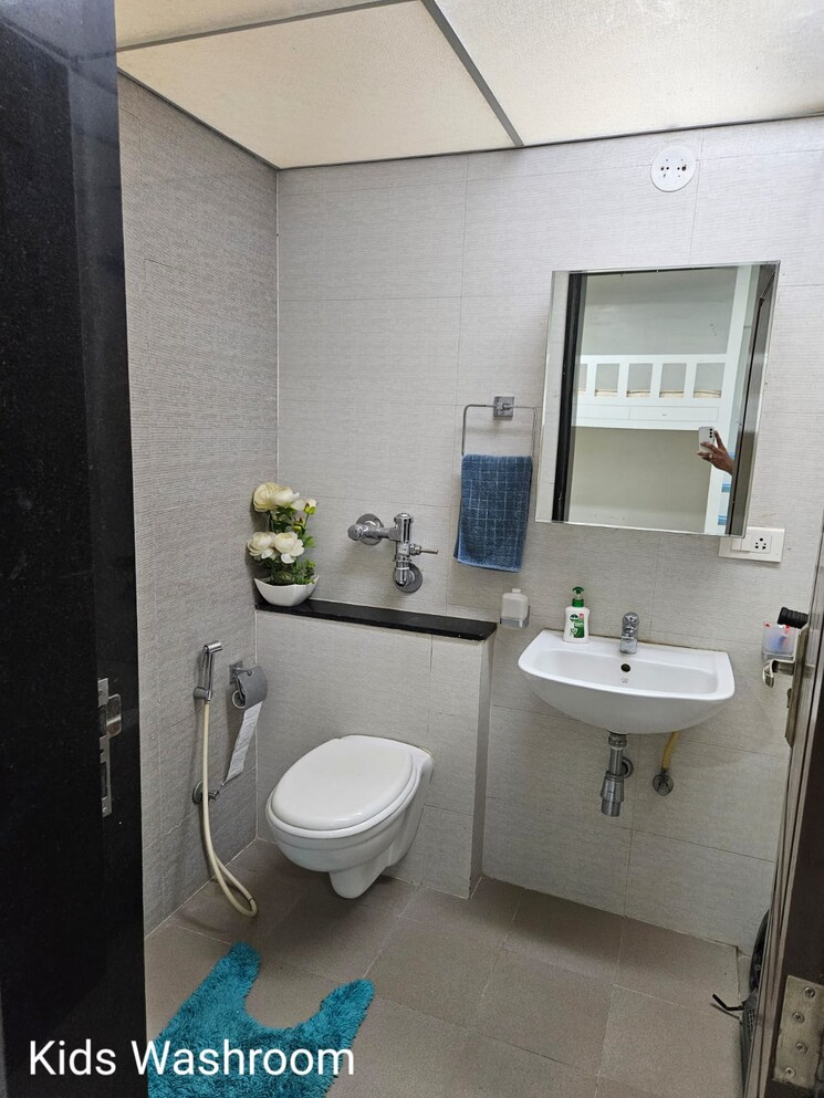 Bathroom, nyati-evita 3 Bedroom 1669 Sq.Ft. Apartment In Dhanori Pune 8163979