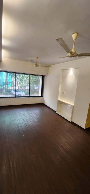 Bedroom in 2 BHK Apartment at Benhur CHS LTD, Andheri West – for Rent