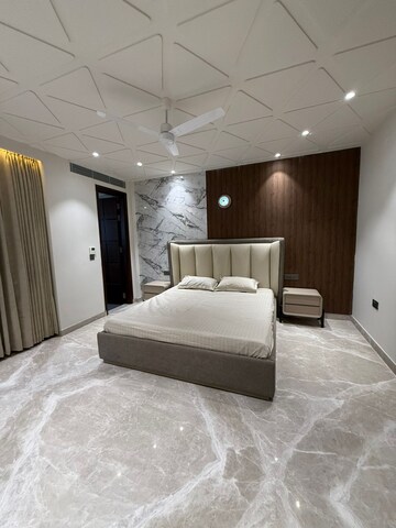 Bedroom in 4 BHK Builder Floor at SS Southend Floors, South City 2 – for Sale