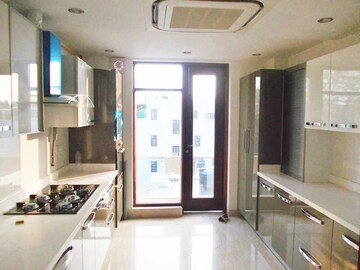 Kitchen in 4 BHK Builder Floor at Hauz Khas Enclave – for Rent