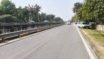  Plot For Sale in Unitech South City, South City