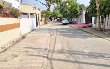 Plot For Sale in Unitech South City, South City