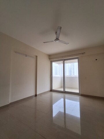Room in 3 BHK Apartment at Shapoorji Pallonji Joyville Phase 2, Sector 102 – for Sale