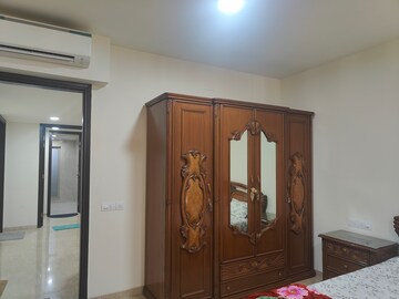 Furnished Amenities in 2 BHK Apartment at Hiranandani Meadows, Manpada – for Rent