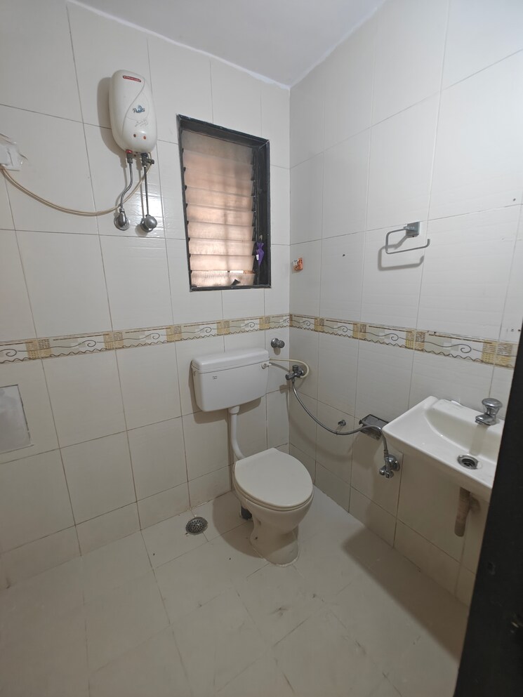 Bathroom, meridian-apartment 3 Bedroom 1650 Sq.Ft. Apartment In Nerul Sector 6 Navi Mumbai 8164154