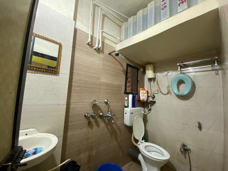 Attached Bathroom, lodha-park 2 Bedroom 710 Sq.Ft. Apartment In Dombivli East Thane 8164164