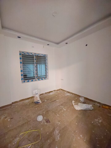 Room in 3 BHK Apartment at Indiranagar – for Rent
