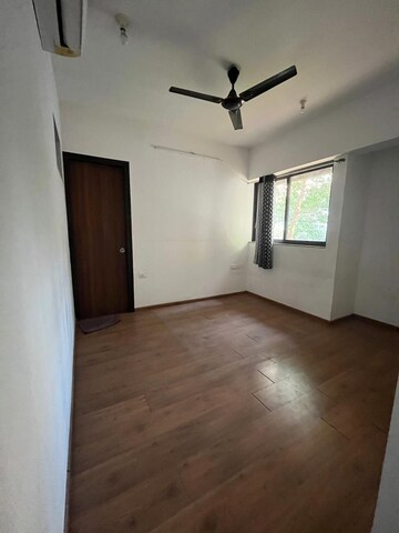 Room in 2 BHK Apartment at Lodha Palava City Lakeshore Greens, Dombivli East – for Rent