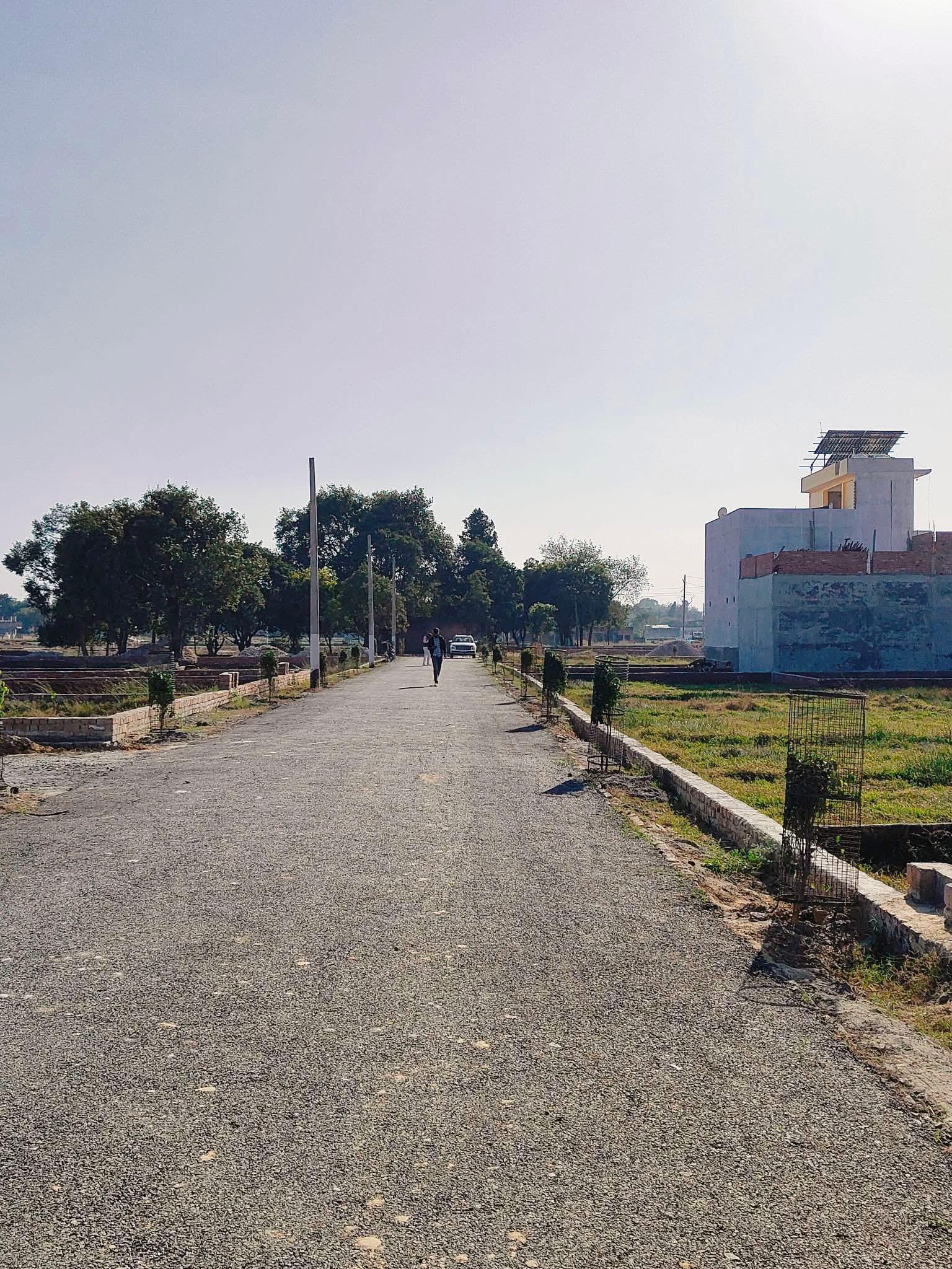 Plot For Sale in Sultanpur Road Property