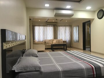 Bedroom in 2 BHK Apartment at Wadhwa TW Gardens, Kandivali East – for Rent