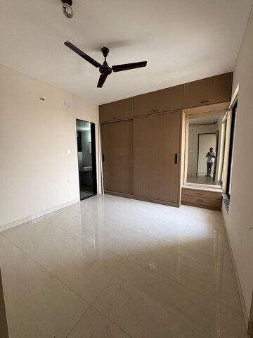 Master Bedroom in 2 BHK Apartment at Amit Ved Vihar, Kothrud – for Rent
