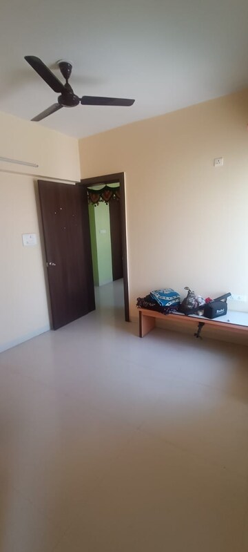 Room in 2 BHK Apartment at Arvind Elan, Kothrud – for Rent
