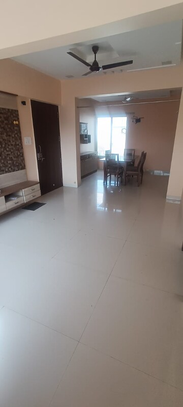 Master Bedroom in 2 BHK Apartment at Arvind Elan, Kothrud – for Rent