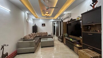 1 BHK Builder Floor For Rent in Saket