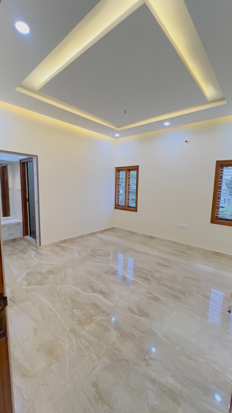 Room, uttarahalli 5 Bedroom 5000 Sq.Ft. Independent House In Uttarahalli Bangalore 8164263
