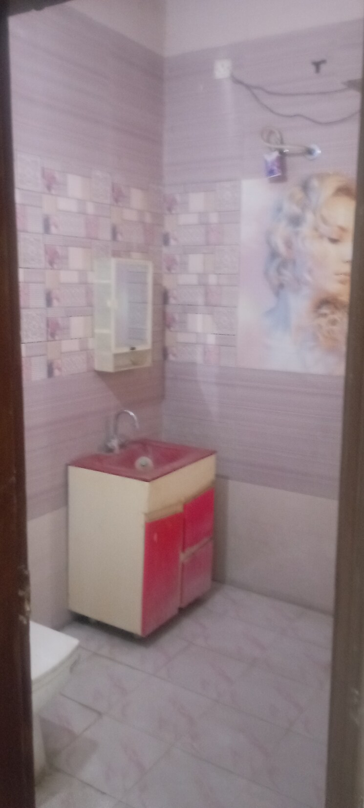 Bathroom, patiala road 3 Bedroom 100 Sq.Yd. Independent House In Patiala Road Zirakpur 8164261