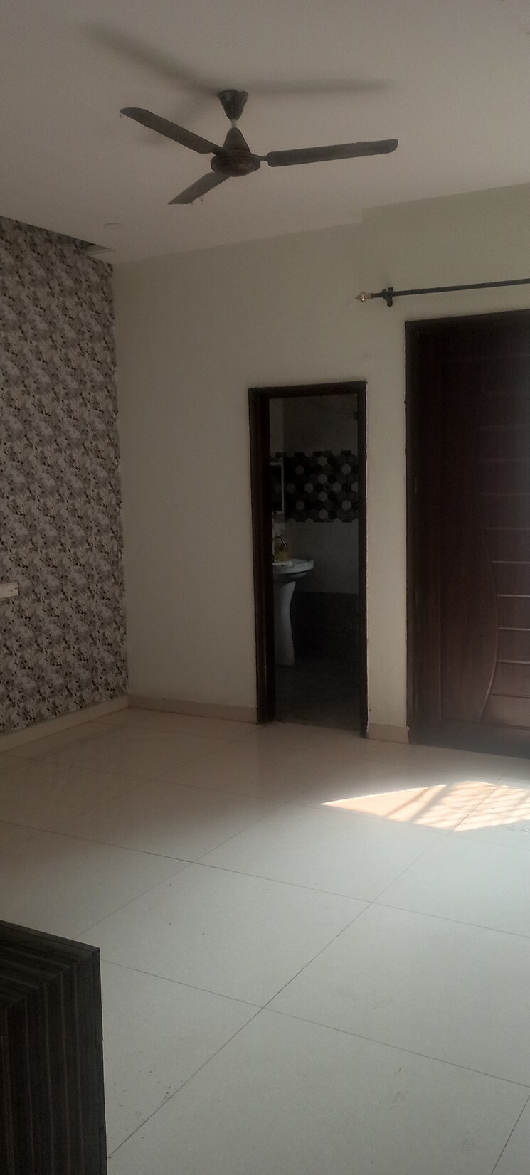 undefined, patiala road 3 Bedroom 100 Sq.Yd. Independent House In Patiala Road Zirakpur 8164261