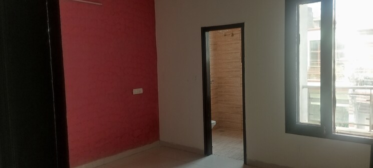 Room, patiala road 3 Bedroom 100 Sq.Yd. Independent House In Patiala Road Zirakpur 8164261