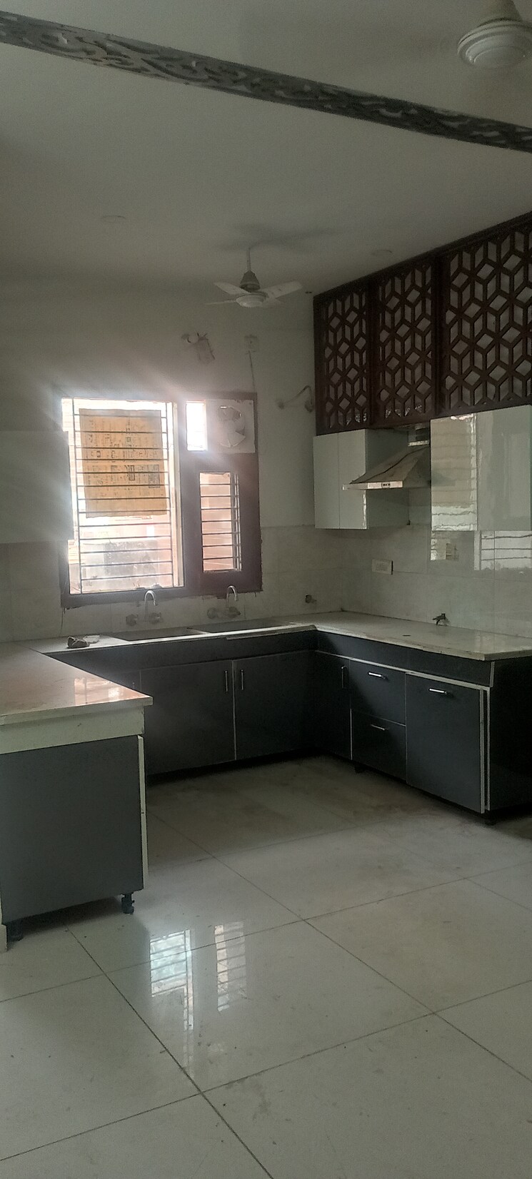 Kitchen, patiala road 3 Bedroom 100 Sq.Yd. Independent House In Patiala Road Zirakpur 8164261