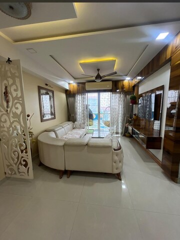 Living Room in 1.5 BHK Apartment at Avon Classic, Borivali East – for Rent