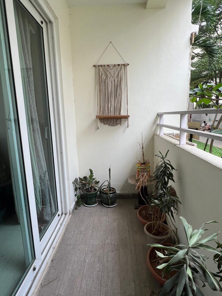 Balcony, svc-tree-walk 3 Bedroom 1825 Sq.Ft. Apartment In Kondapur Hyderabad 8164305