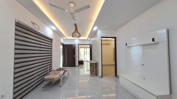 Living Room in 3 BHK Builder Floor at Green Park – for Rent