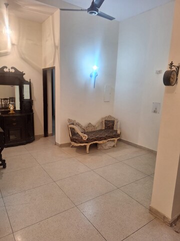 Living Room in 2 BHK Builder Floor at Hauz Khas Enclave – for Rent