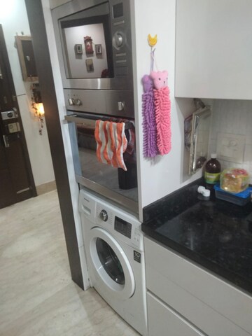 Furnished Amenities in 2.5 BHK Builder Floor at Safdarjang Enclave – for Rent