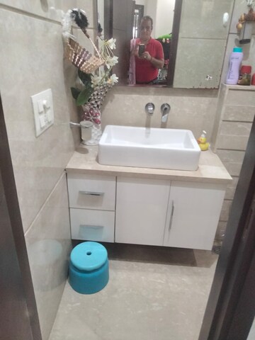 Bathroom in 2.5 BHK Builder Floor at Safdarjang Enclave – for Rent