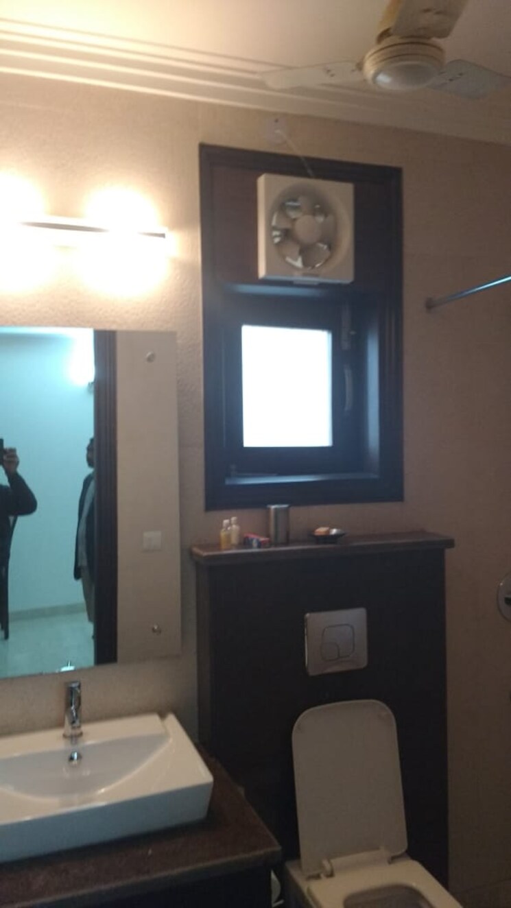 Kitchen, safdarjung enclave 3 Bedroom 1800 Sq.Ft. Builder Floor In Safdarjung Enclave Delhi 8164370