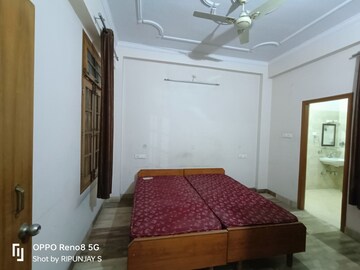 Bedroom in 3 BHK Villa at Gomti Nagar – for Rent