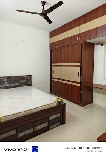 Room in 1 BHK Apartment at Halasuru – for Rent