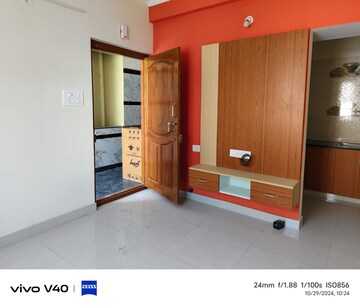 Room in 1 BHK Apartment at Halasuru – for Rent