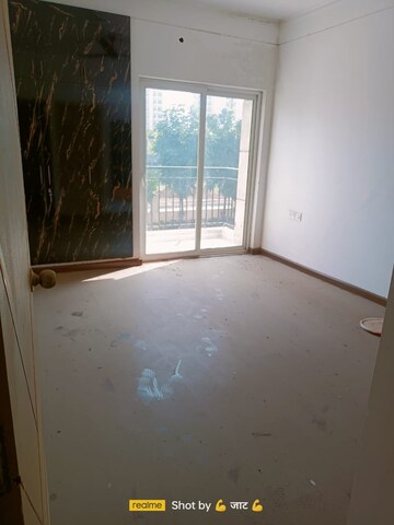 2 BHK Apartment For Rent in Amrapali Silicon City, Sector 76