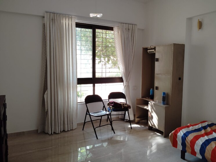 Team Area, gera-isle-royale 3.5 Bedroom 2000 Sq.Ft. Apartment In Bavdhan Pune 8164454