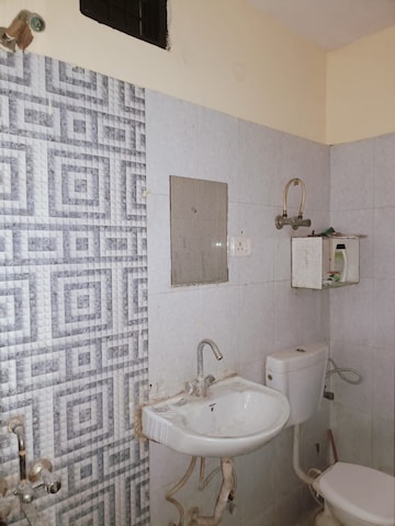 Bathroom in 2 BHK Apartment at RWA Apartments Sector 70, Sector 70 – for Rent