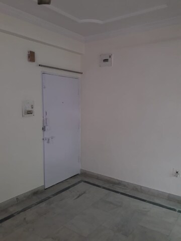 Room in 3 BHK Apartment at Chuna Bhatti – for Sale