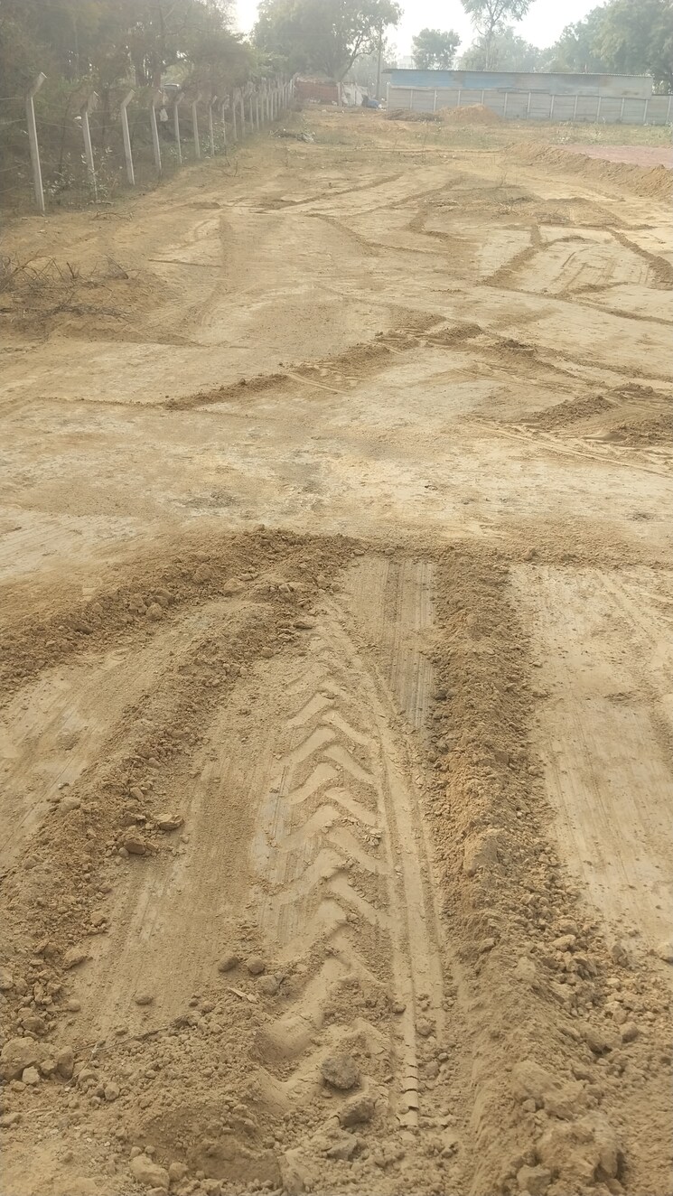 undefined, sector 10a  100 Sq.Yd. Plot In Sector 10a Gurgaon 8164500