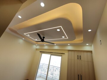 Furnished Amenities in 2.5 BHK Apartment at VVIP Mangal, Raj Nagar Extension – for Rent