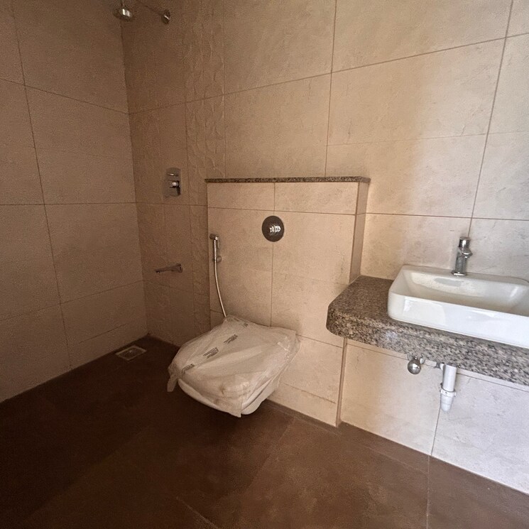 Bathroom, nyati-exotica 3 Bedroom 1500 Sq.Ft. Apartment In Handewadi Road Pune 8164554