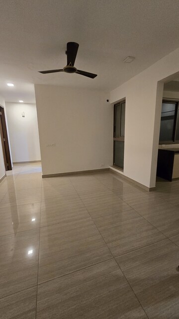 Room in 3 BHK Apartment at The Wadhwa The Address, Ghatkopar West – for Rent