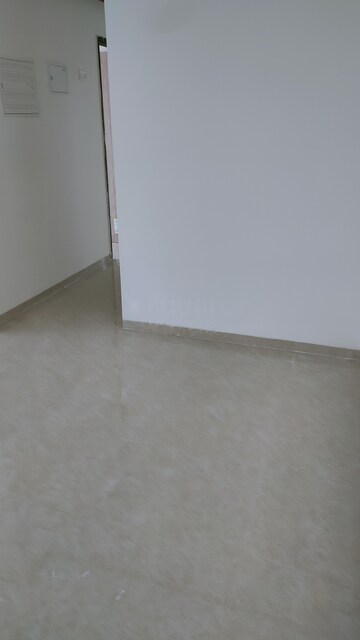 Room in 2 BHK Apartment at Dosti Eastern Bay, Wadala – for Rent