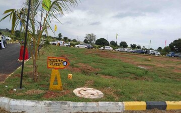 Plot For Sale in Kumbalgodu