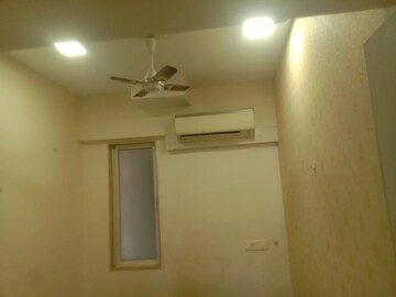 Room in 2 BHK Apartment at Runwal Forests, Kanjurmarg West – for Rent