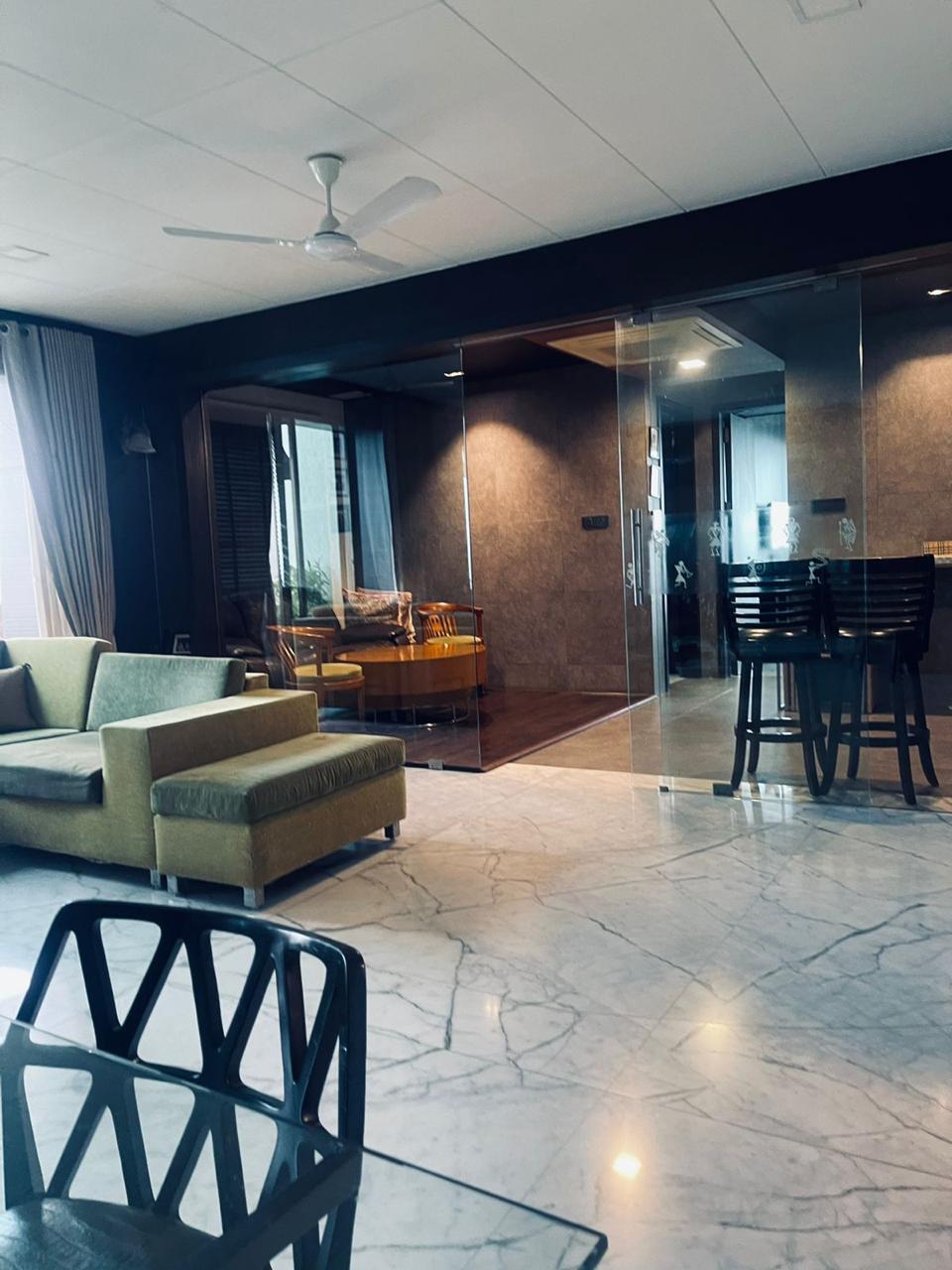 2.5 BHK + Pooja Room Apartment For Sale in Oberoi Realty Splendor Grande