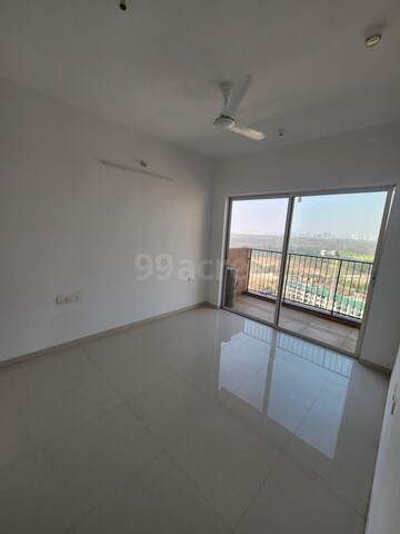 Room in 2 BHK Apartment at Godrej Boulevard, Manjari – for Rent