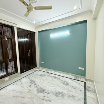 Room in 2.5 BHK Builder Floor at Sector 108 – for Rent