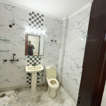 Bathroom in 2.5 BHK Builder Floor at Sector 108 – for Rent