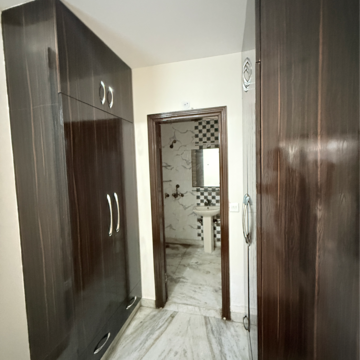 Bedroom in 2.5 BHK Builder Floor at Sector 108 – for Rent