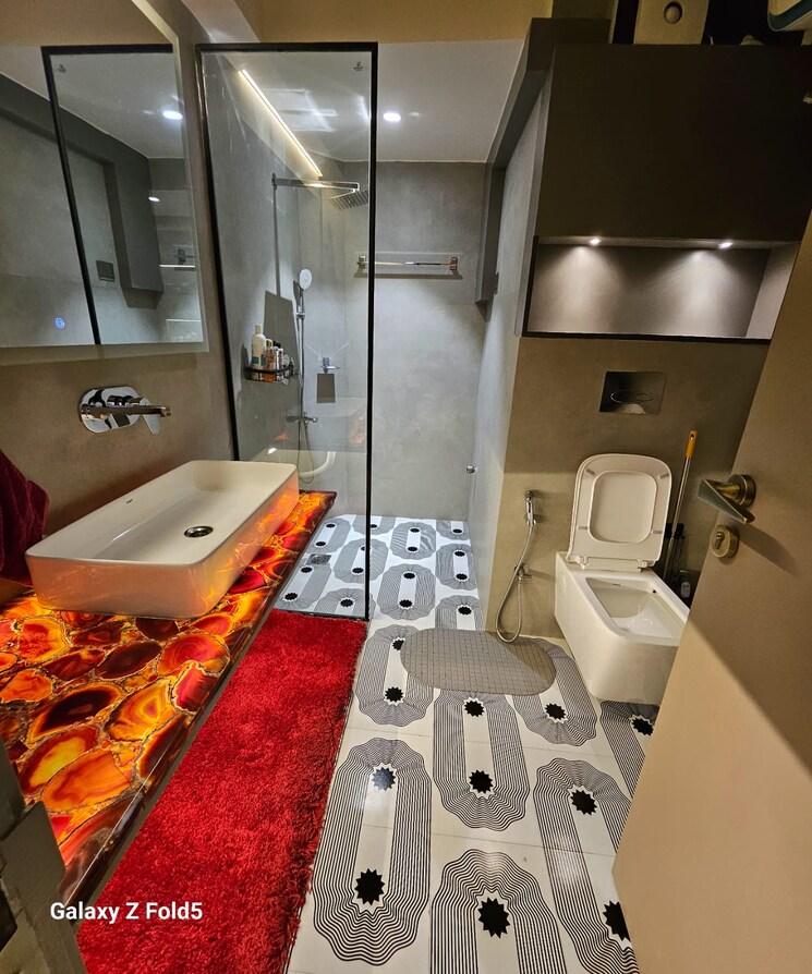 Bathroom, ahinsa khand 1 3.5 Bedroom 1600 Sq.Ft. Apartment In Ahinsa Khand 1 Ghaziabad 8164784